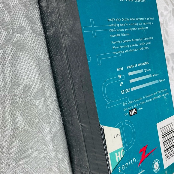 Zenith Blank VHS Tape T-120 HQ 6 Hr - Picture 3 of 3